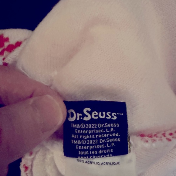 Dr.Seuss Grinch Toque. - Picture 4 of 6